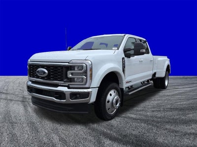 2026 Ford Super Duty F-450 DRW F-450® Lariat®