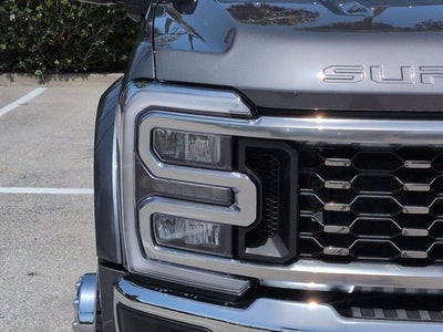 2026 Ford Super Duty F-450 DRW LARIAT