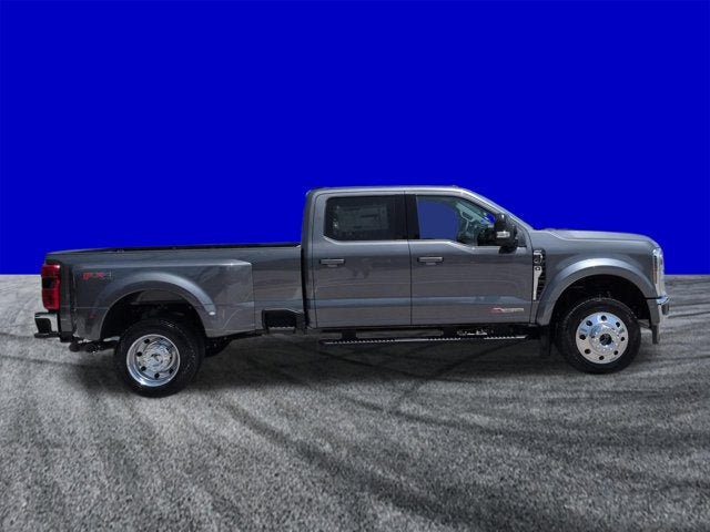 2026 Ford Super Duty F-450 DRW LARIAT
