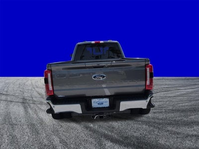 2026 Ford Super Duty F-450 DRW LARIAT