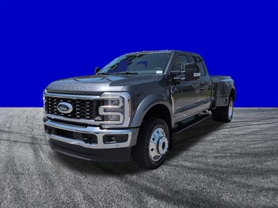 2026 Ford Super Duty F-450 DRW LARIAT