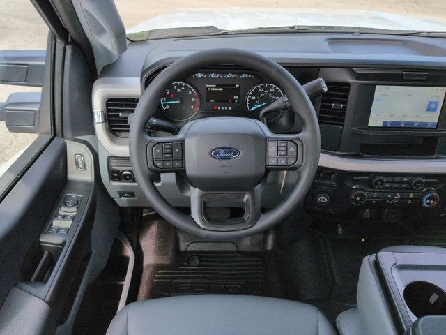 2027 Ford Super Duty F-350 SRW XL
