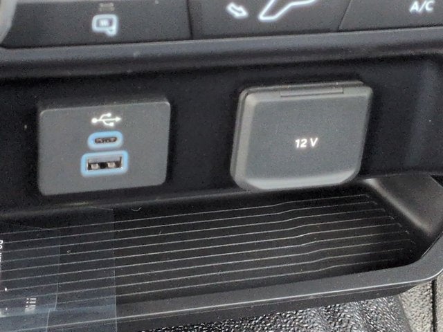 2027 Ford Super Duty F-350 SRW XL