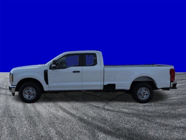 2027 Ford Super Duty F-350 SRW XL
