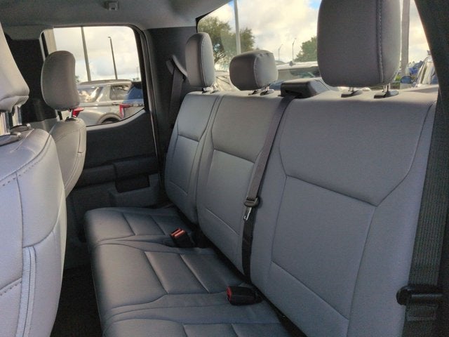 2027 Ford Super Duty F-350 SRW XL