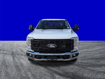2027 Ford Super Duty F-350 SRW XL