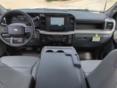 2027 Ford Super Duty F-350 SRW XL