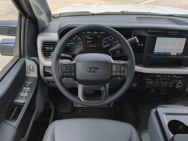 2027 Ford Super Duty F-350 SRW XL