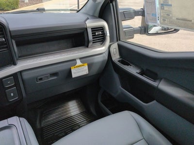 2027 Ford Super Duty F-350 SRW XL