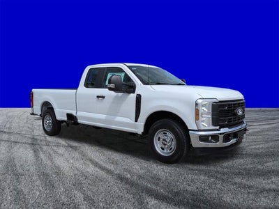 2027 Ford Super Duty F-350 SRW XL