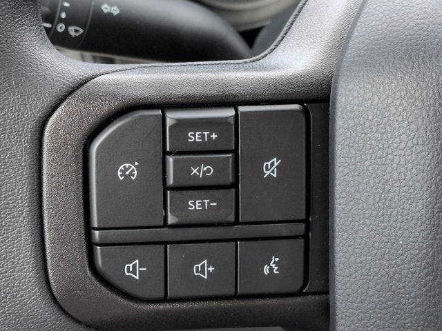 2027 Ford Super Duty F-350 SRW XL