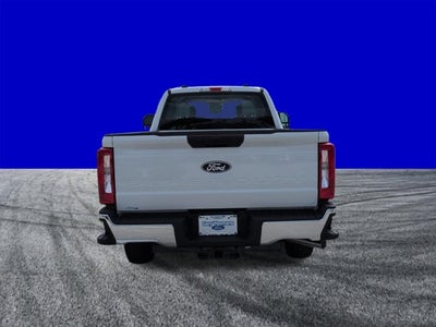 2027 Ford Super Duty F-350 SRW XL