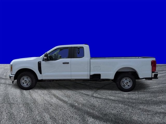 2027 Ford Super Duty F-350 SRW XL