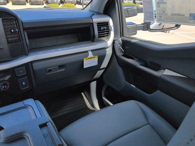 2027 Ford Super Duty F-350 SRW XL