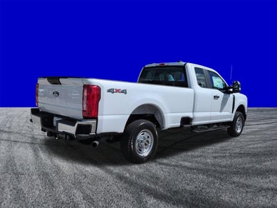 2027 Ford Super Duty F-350 SRW XL