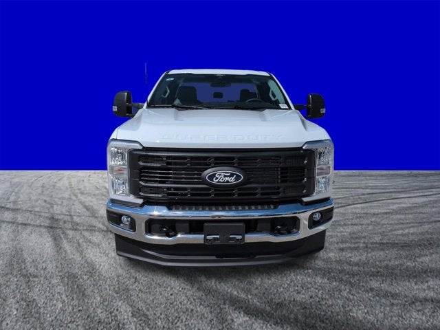 2027 Ford Super Duty F-350 SRW XL