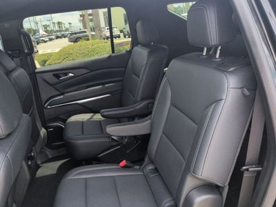 2025 Chevrolet Traverse FWD LT
