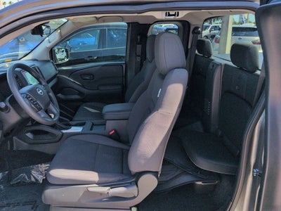 2022 Nissan Frontier S