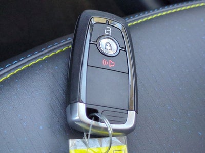 2025 Ford Maverick Lobo Standard