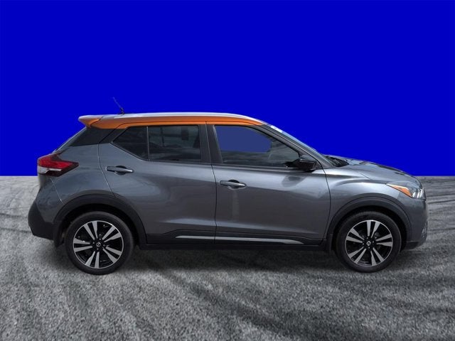 2019 Nissan Kicks SR