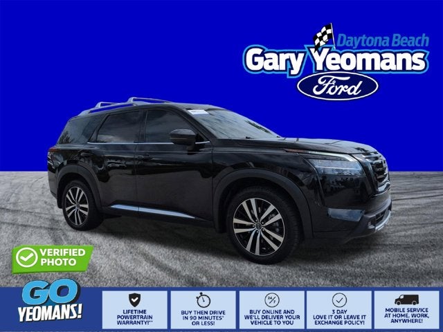 2023 Nissan Pathfinder Platinum