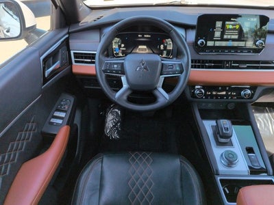 2023 Mitsubishi Outlander SEL