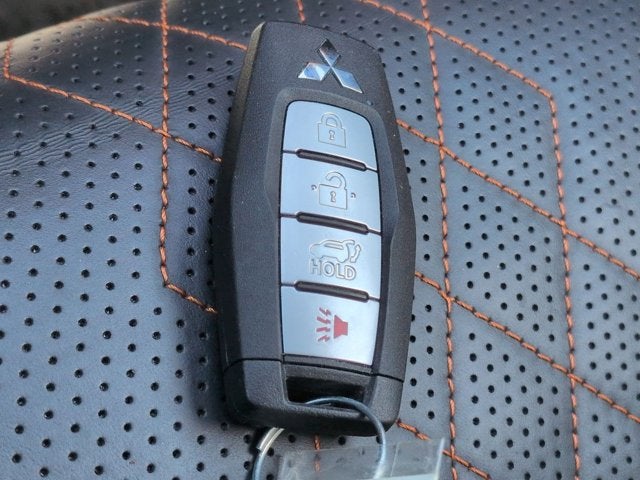 2023 Mitsubishi Outlander SEL