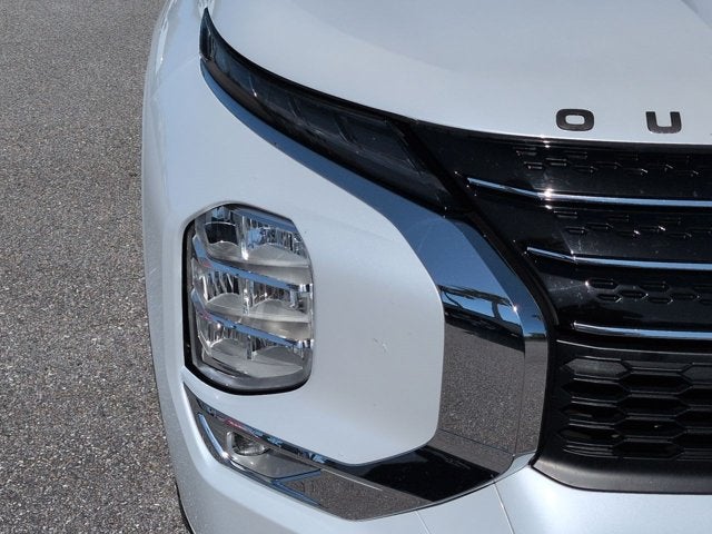 2023 Mitsubishi Outlander SEL