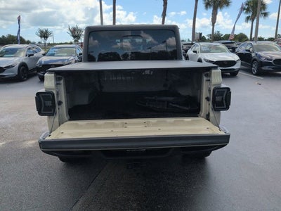 2022 Jeep Gladiator Overland