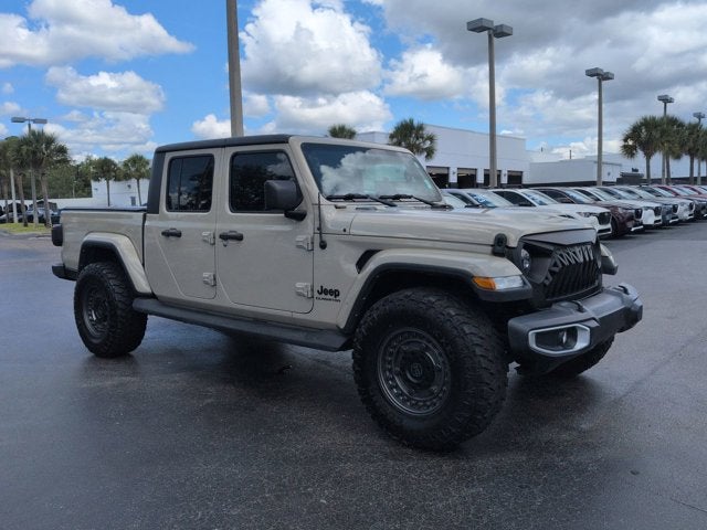 2022 Jeep Gladiator Overland