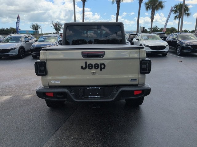 2022 Jeep Gladiator Overland