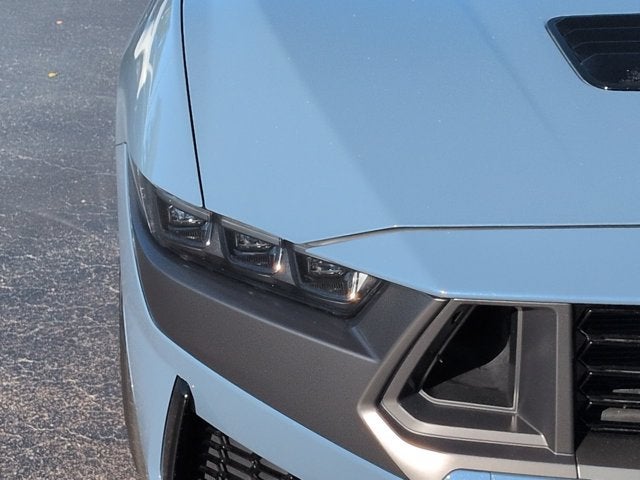 2025 Ford Mustang Dark Horse