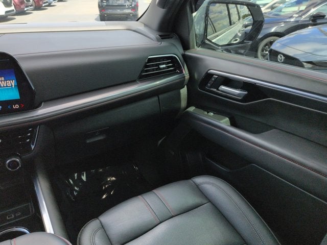 2025 Chevrolet Tahoe RST