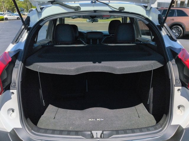 2020 Nissan Kicks SR