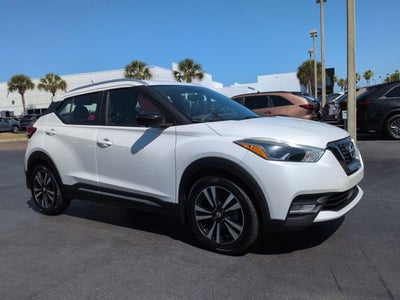 2020 Nissan Kicks SR