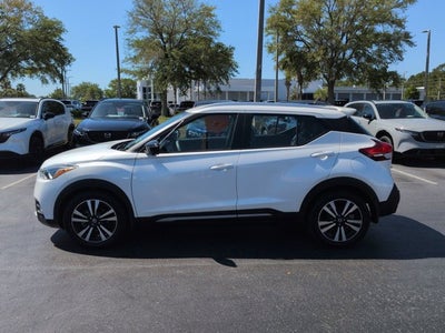2020 Nissan Kicks SR