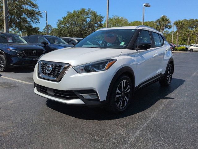 2020 Nissan Kicks SR