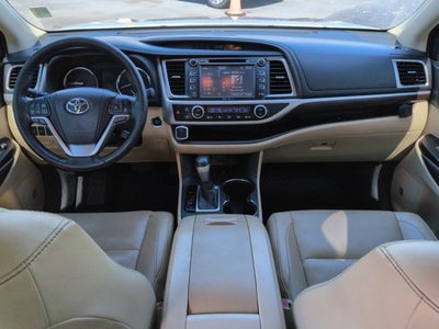 2014 Toyota Highlander Limited Platinum