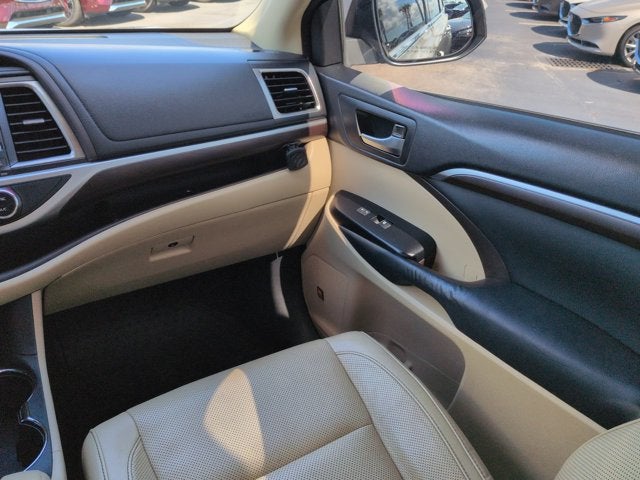 2014 Toyota Highlander Limited Platinum
