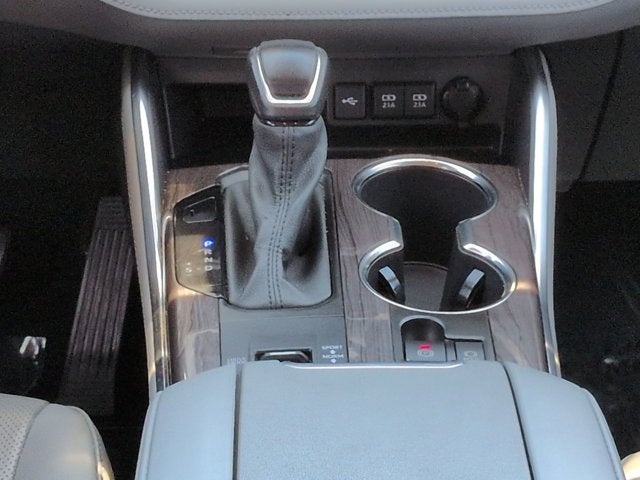 2021 Toyota Highlander Hybrid Platinum