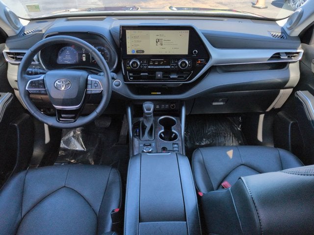 2024 Toyota Highlander Platinum