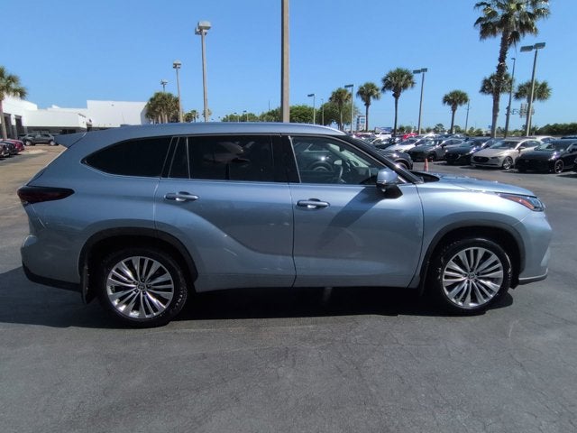 2024 Toyota Highlander Platinum