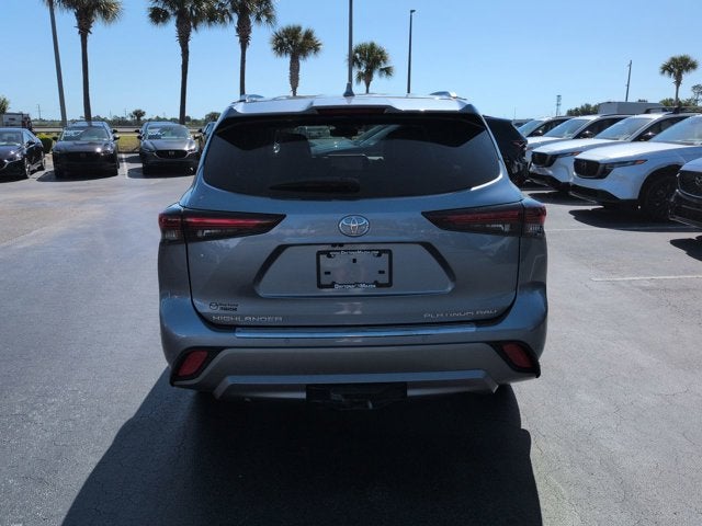 2024 Toyota Highlander Platinum