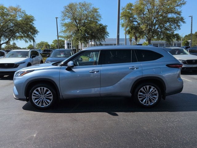 2024 Toyota Highlander Platinum