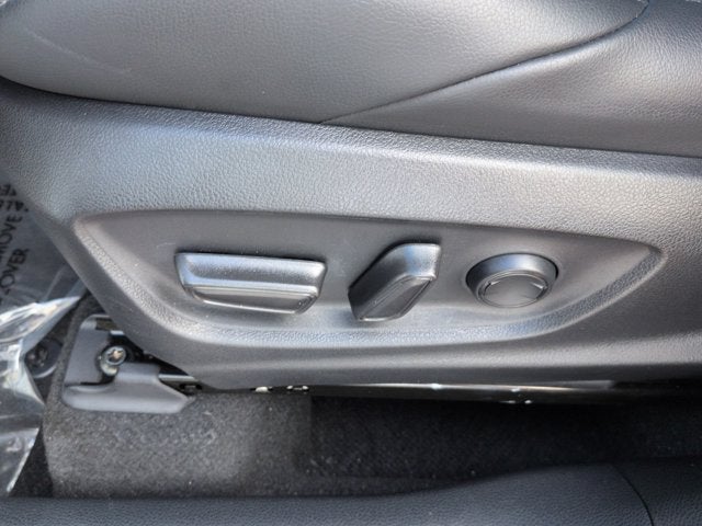 2024 Toyota Corolla Cross Hybrid XSE