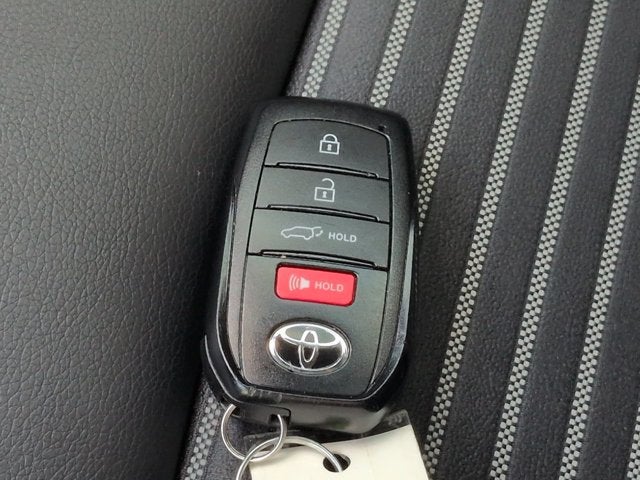2024 Toyota Corolla Cross Hybrid XSE