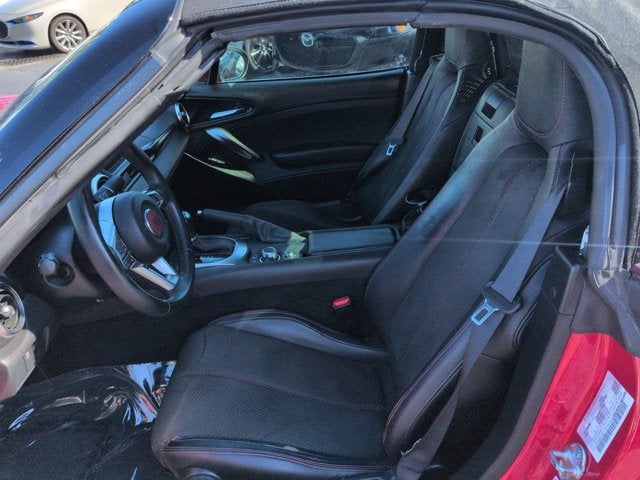 2019 FIAT 124 Spider Urbana Edition