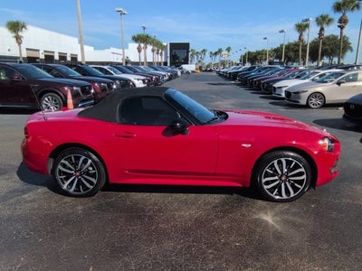 2019 FIAT 124 Spider Urbana Edition