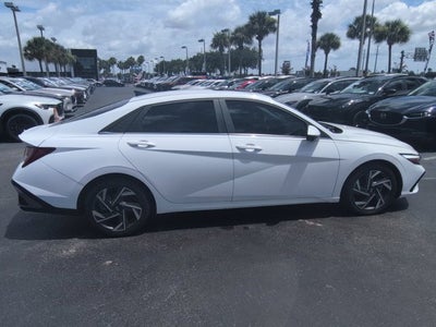 2024 Hyundai Elantra Limited