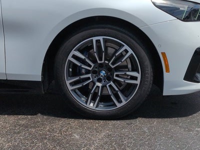 2024 BMW 5 Series 530i